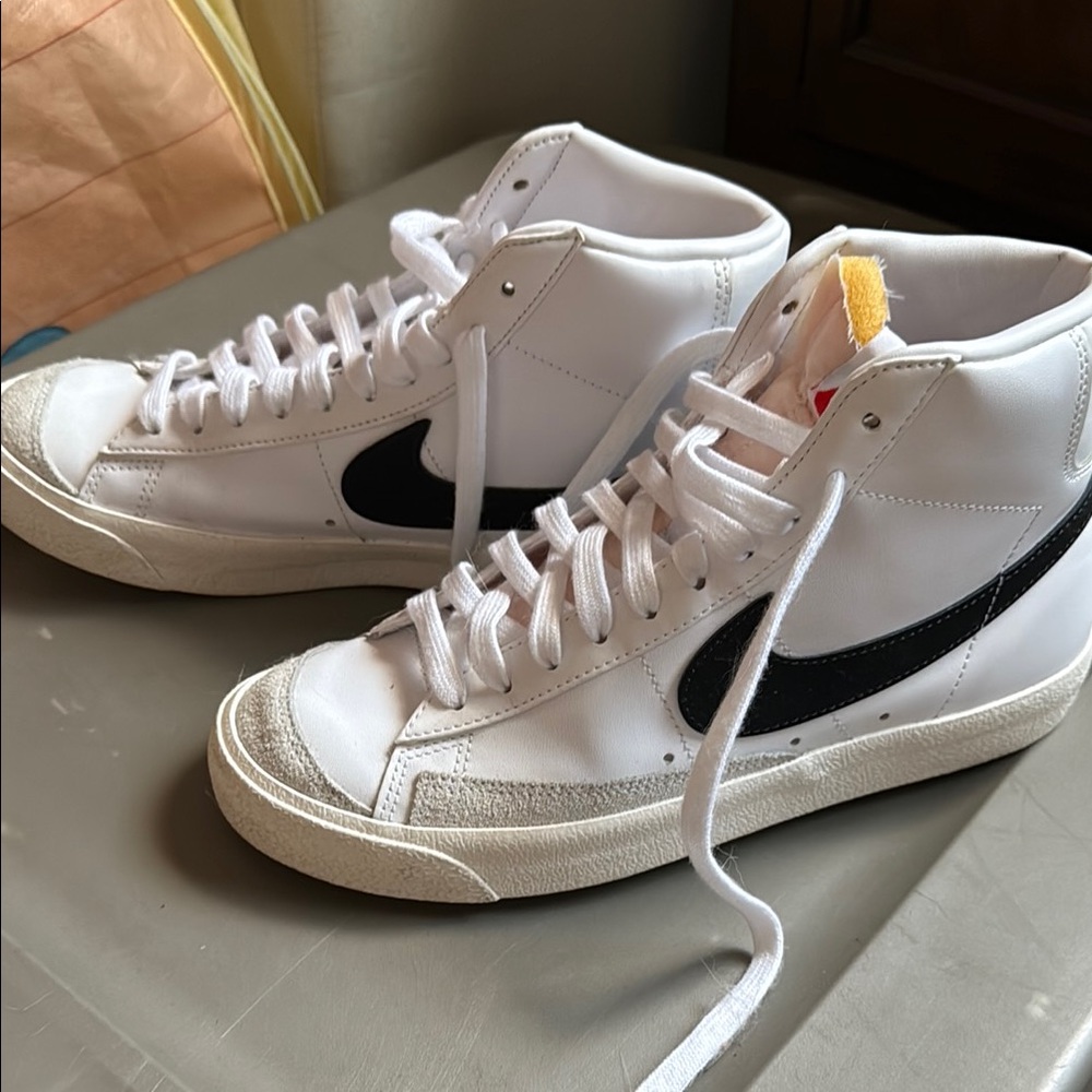 Nike Women's White and Black High-Top Sneakers